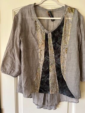 Aratta Gray Linen-Blend Patchwork V-Neck Tunic